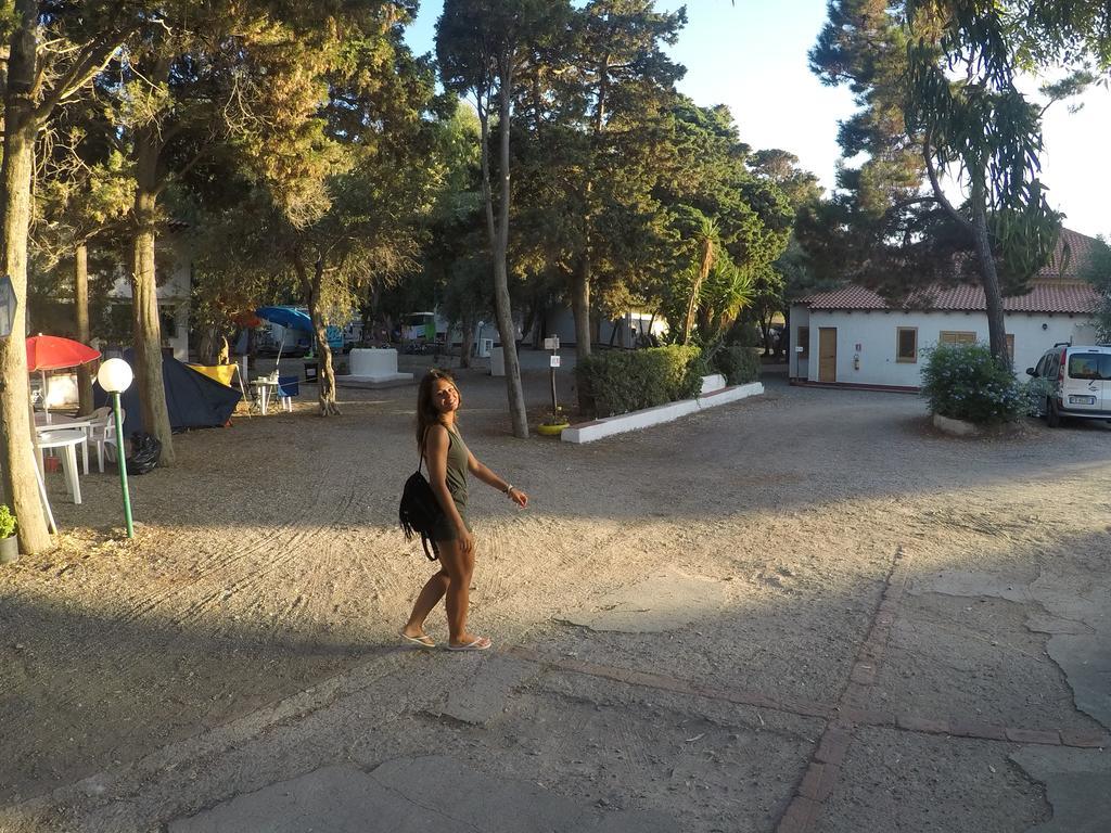 Camping B&B Gioiosa ジョイオーザ・マレーア エクステリア 写真