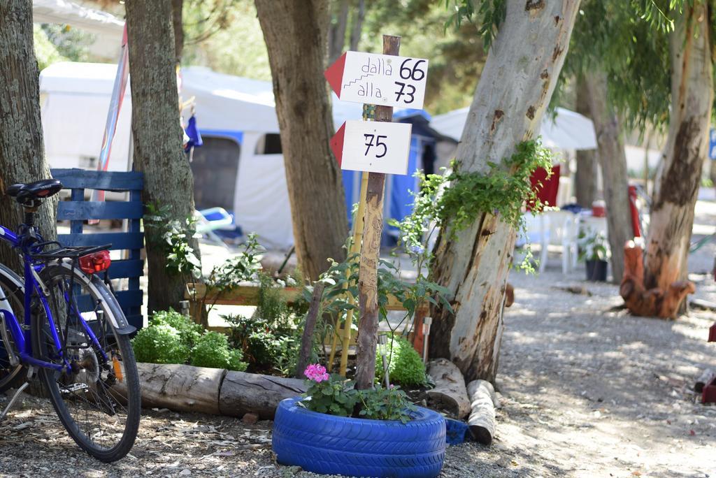 Camping B&B Gioiosa ジョイオーザ・マレーア エクステリア 写真