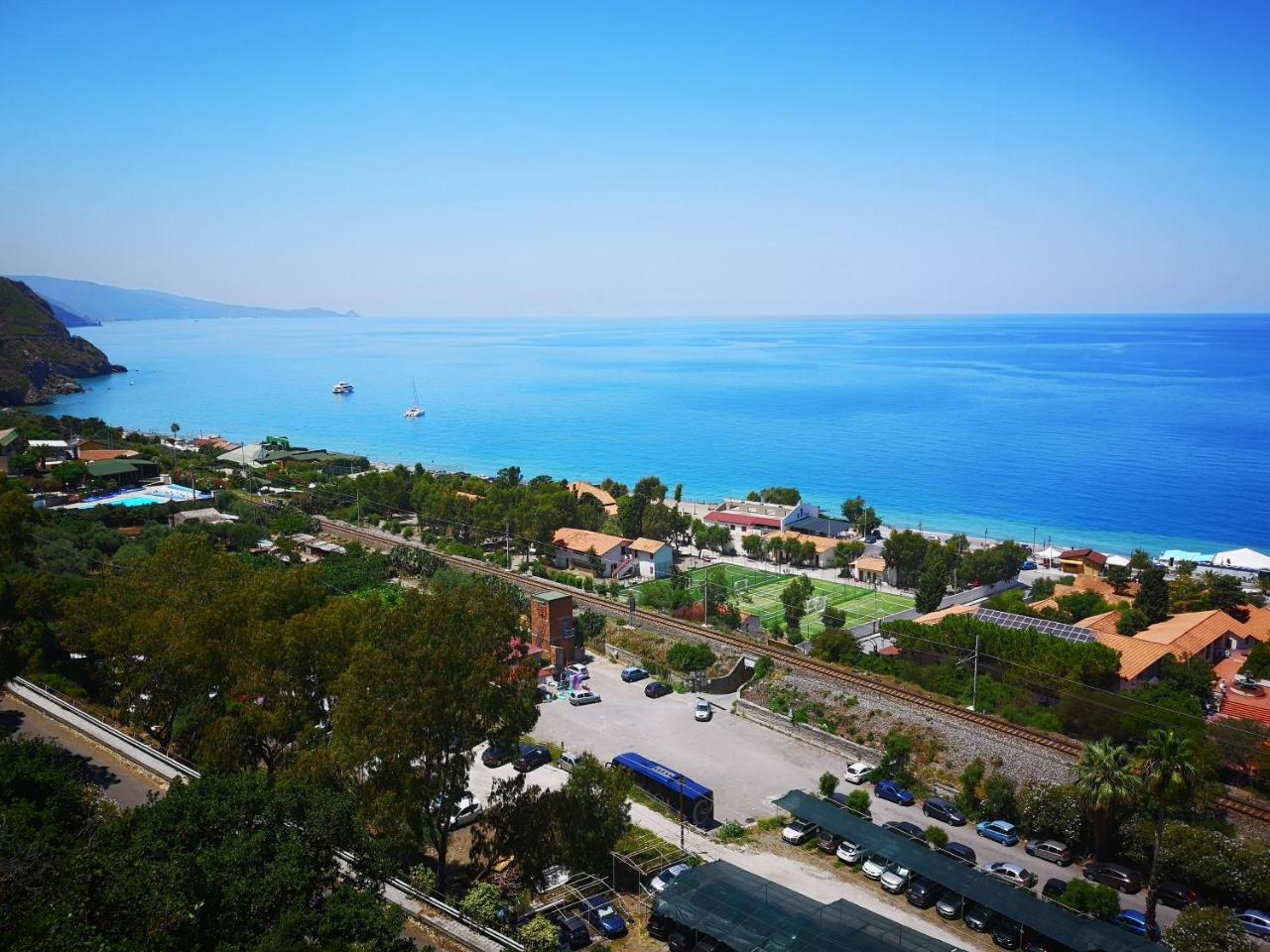 Camping B&B Gioiosa ジョイオーザ・マレーア エクステリア 写真